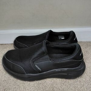 Skechers Men Size 9 Extra Wide  Black Men's Slip-On Loafers